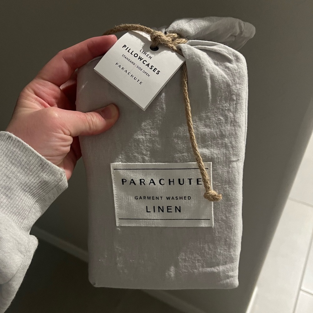 NWT Parachute Home Pillowcase Set